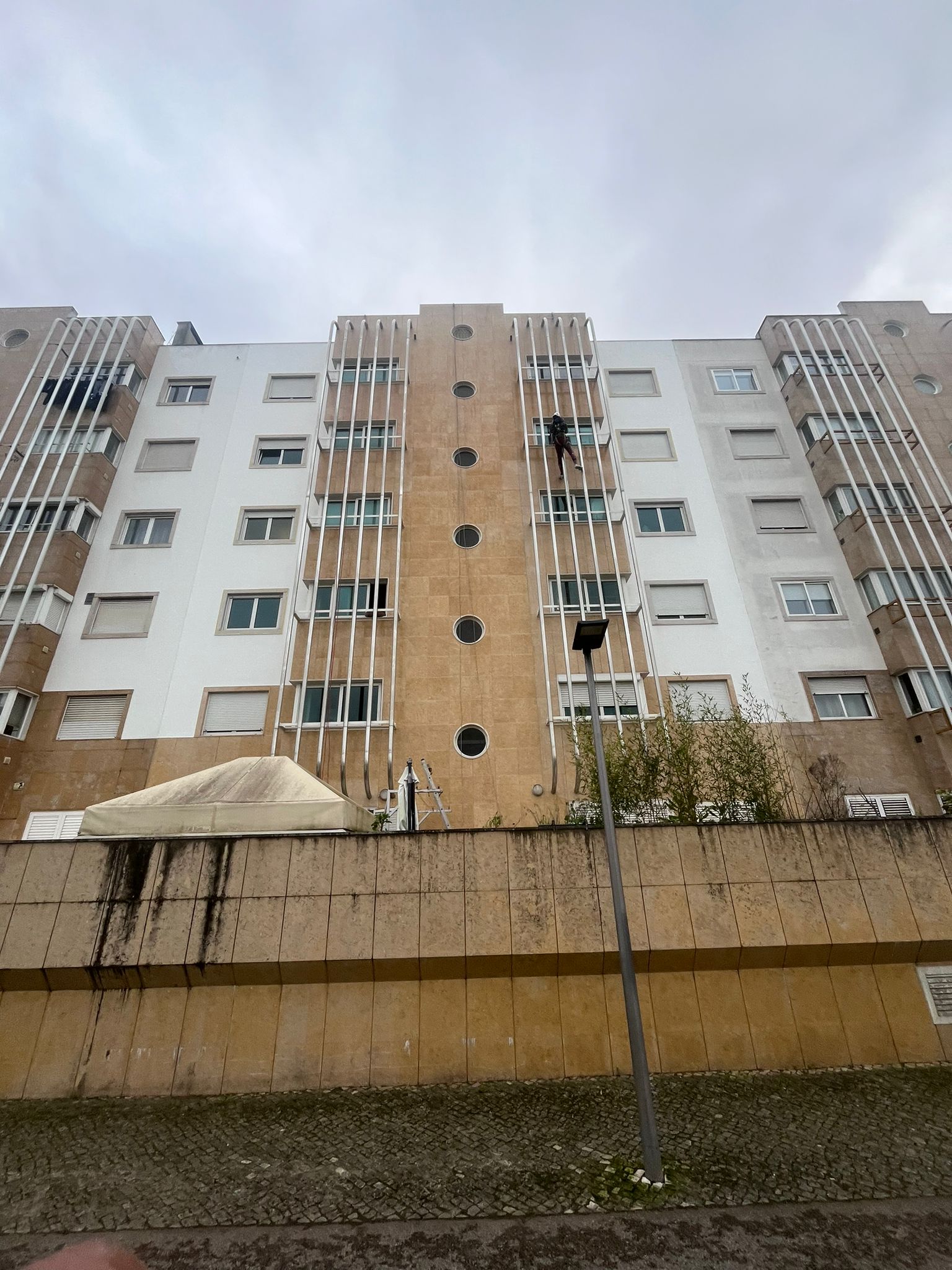 WhatsApp Image 2024-10-15 at 16.39.23 (1)