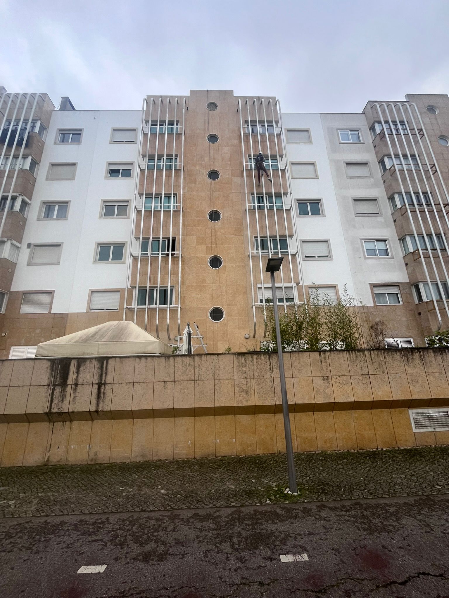 WhatsApp Image 2024-10-15 at 16.39.23 (2)