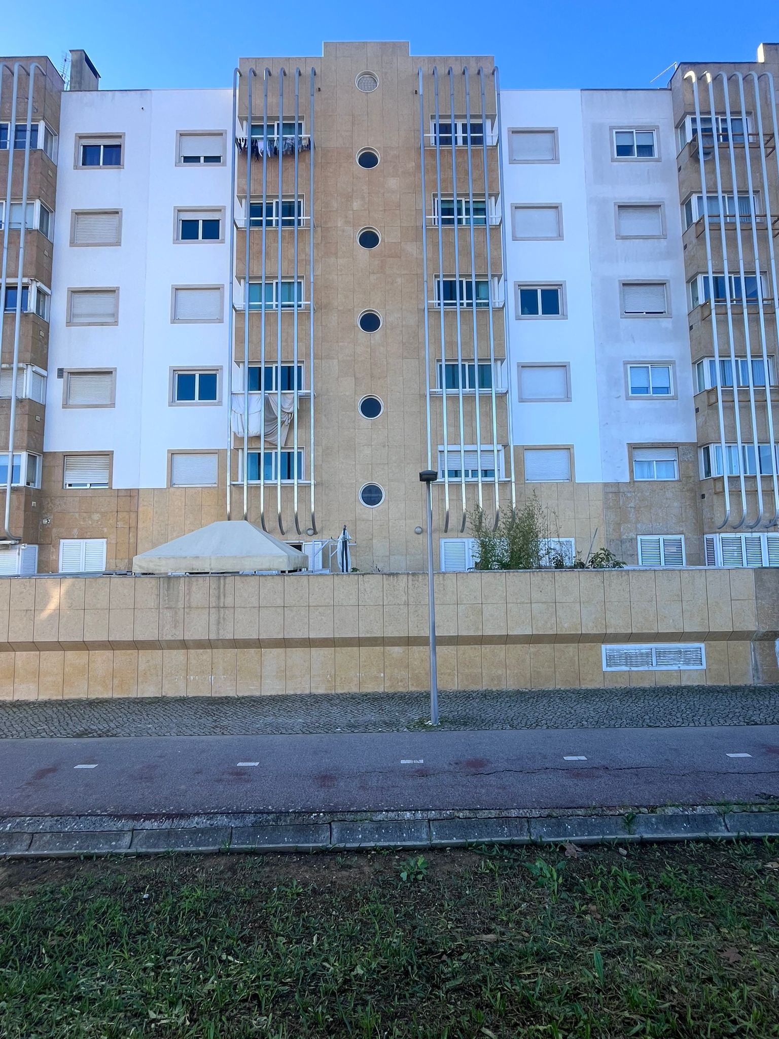 WhatsApp Image 2024-10-15 at 16.39.24 (1)