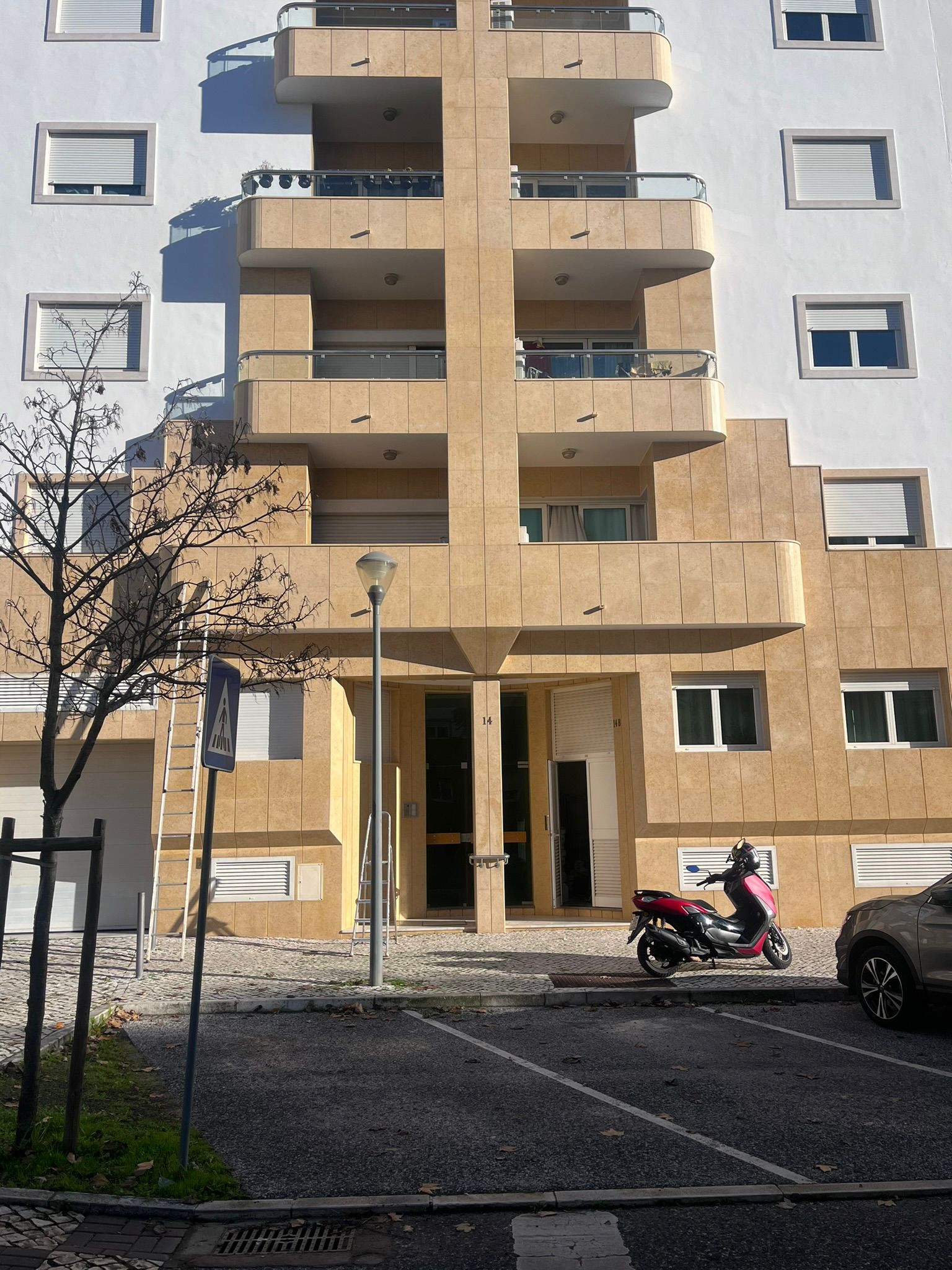 WhatsApp Image 2024-10-15 at 16.39.24