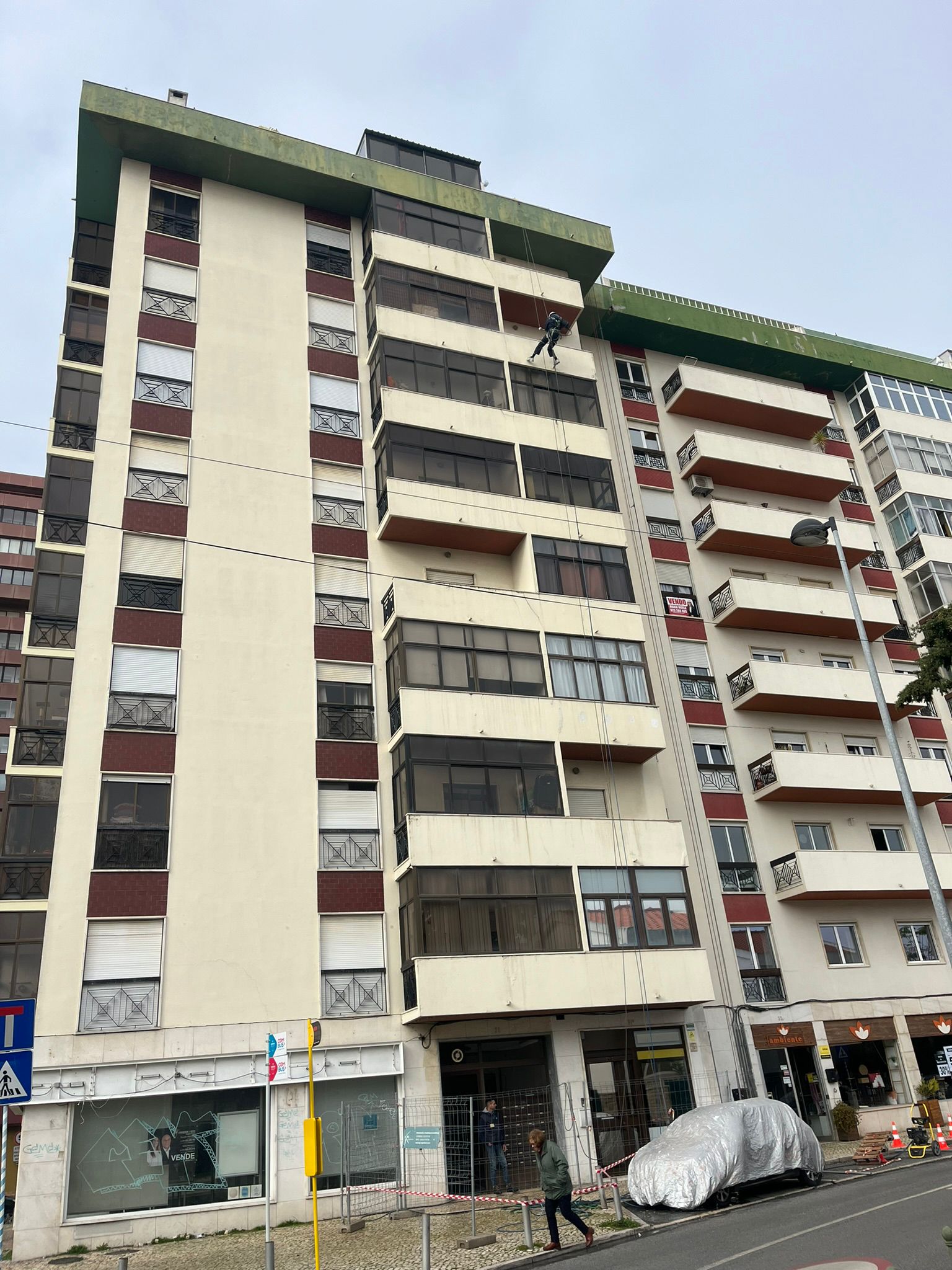 WhatsApp Image 2024-10-15 at 16.51.49