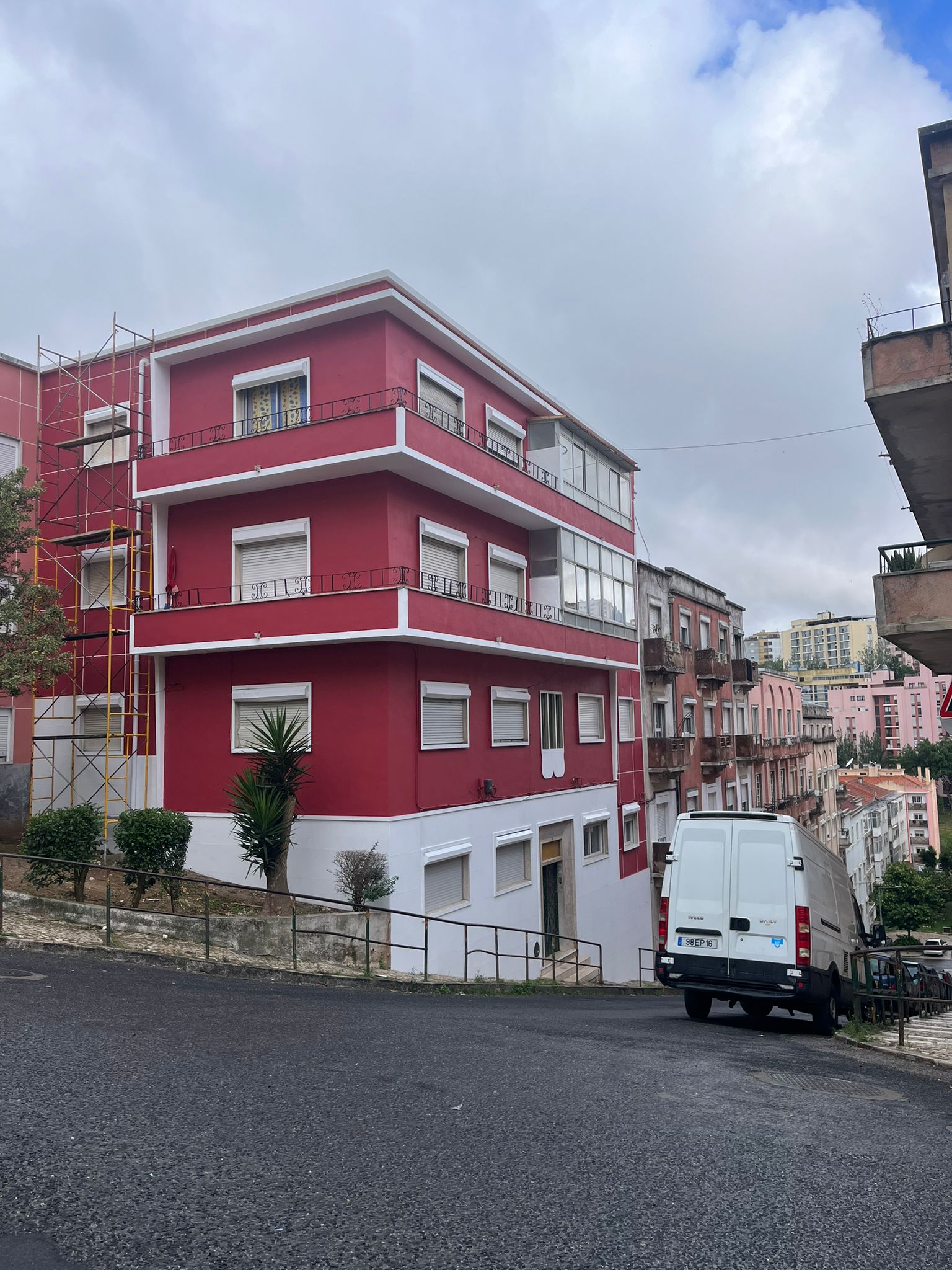 WhatsApp Image 2024-10-15 at 17.17.16 (1)