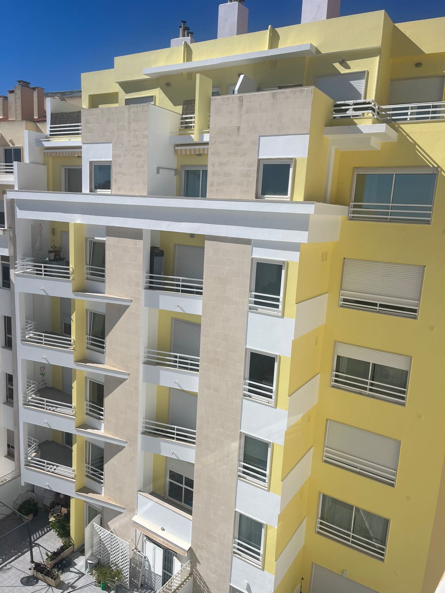 WhatsApp Image 2024-10-15 at 17.24.01 (2)