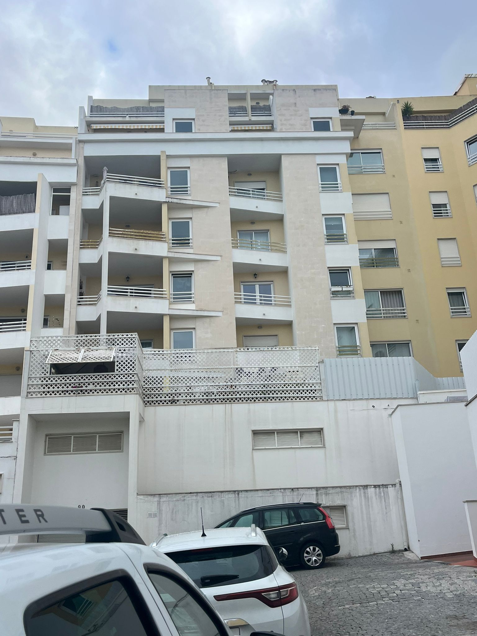 WhatsApp Image 2024-10-15 at 17.24.02 (4)