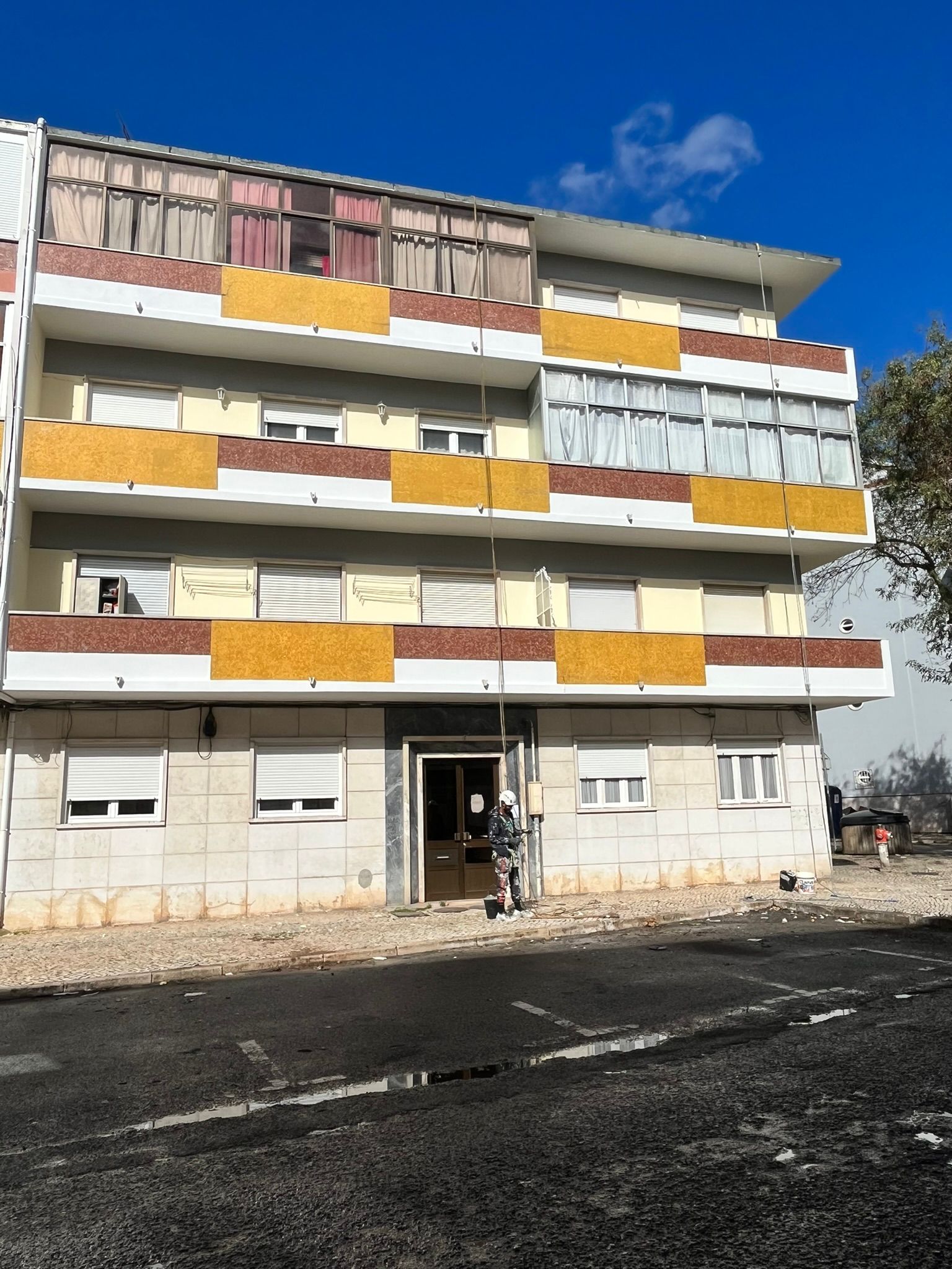 WhatsApp Image 2024-10-17 at 11.32.02 (1)